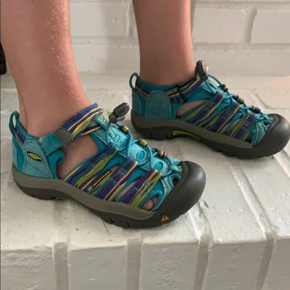 Keen teal multi colored sturdy sandal.